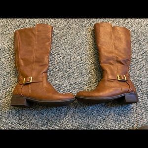 Women’s Arizona Brand Boots- Size 8 WIDE CALF